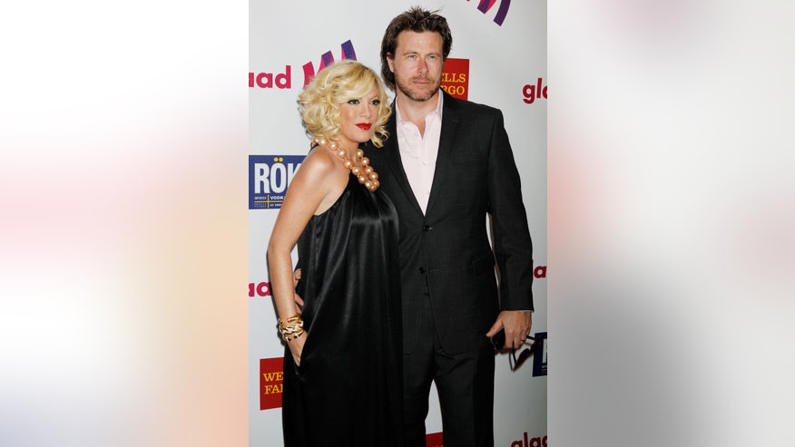 tori and dean vertical reuters.jpg